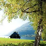 Ruth Haus Kmb Seeblickappartement Am Ossiacher See, Hallenbad, Skiarena Gerlitzen * 博登斯多夫