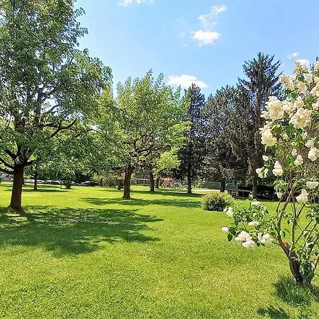 Ruth Haus Kmb Seeblickappartement Am Ossiacher Mit Direktem Seezugang, Hallenbad Bodensdorf