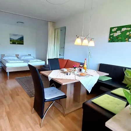Ruth Haus Kmb Seeblickappartement Am Ossiacher Mit Direktem Seezugang, Hallenbad بودينسدورف