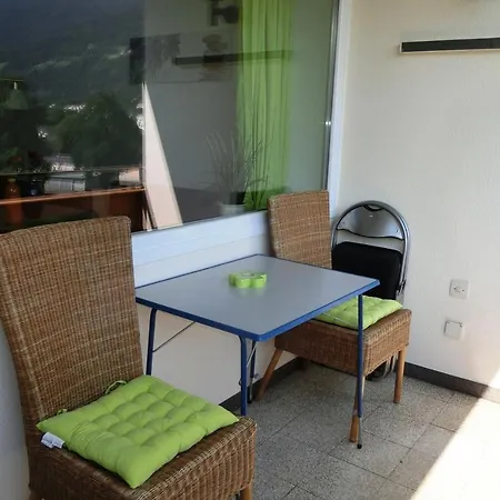 Ruth Haus Kmb Seeblickappartement Am Ossiacher Mit Direktem Seezugang, Hallenbad Bodensdorf