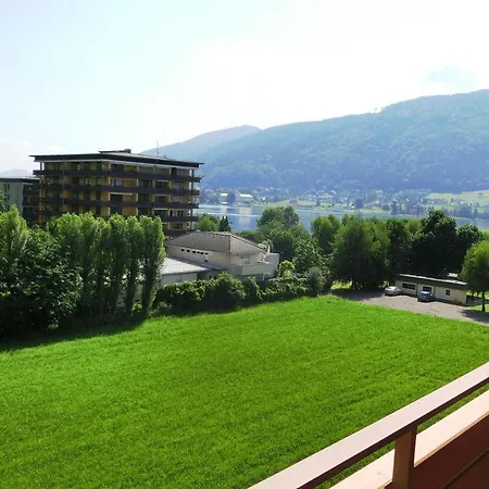 Lägenhet Ruth Haus Kmb Seeblickappartement Am Ossiacher Mit Direktem Seezugang, Hallenbad