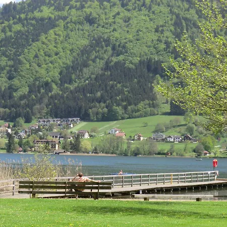 Ruth Haus Kmb Seeblickappartement Am Ossiacher Mit Direktem Seezugang, Hallenbad Bodensdorf